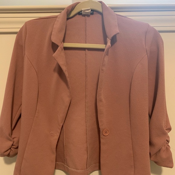 wearever Other - Size small blazer, color is like a soft pink almost nude